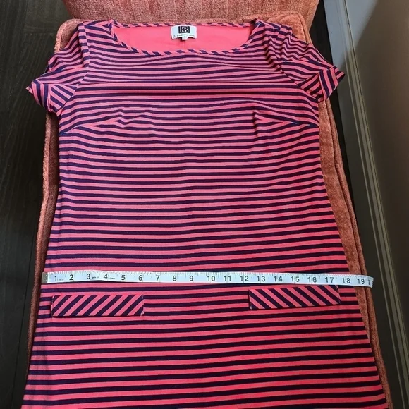 Laundry By Design Red & Navy Striped Short Sleeve Shift Dress Sz. S - Picture 9 of 10